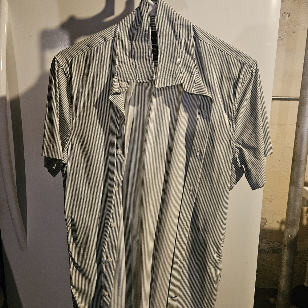 Bonobos Tech Short Sleeve